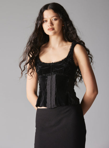 UNIF Trusted | Lili Top