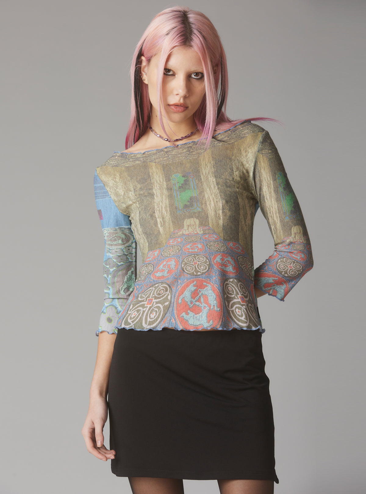 UNIF Exclusive | Mesh Printed Quarter Sleeve Top With Wide Neck