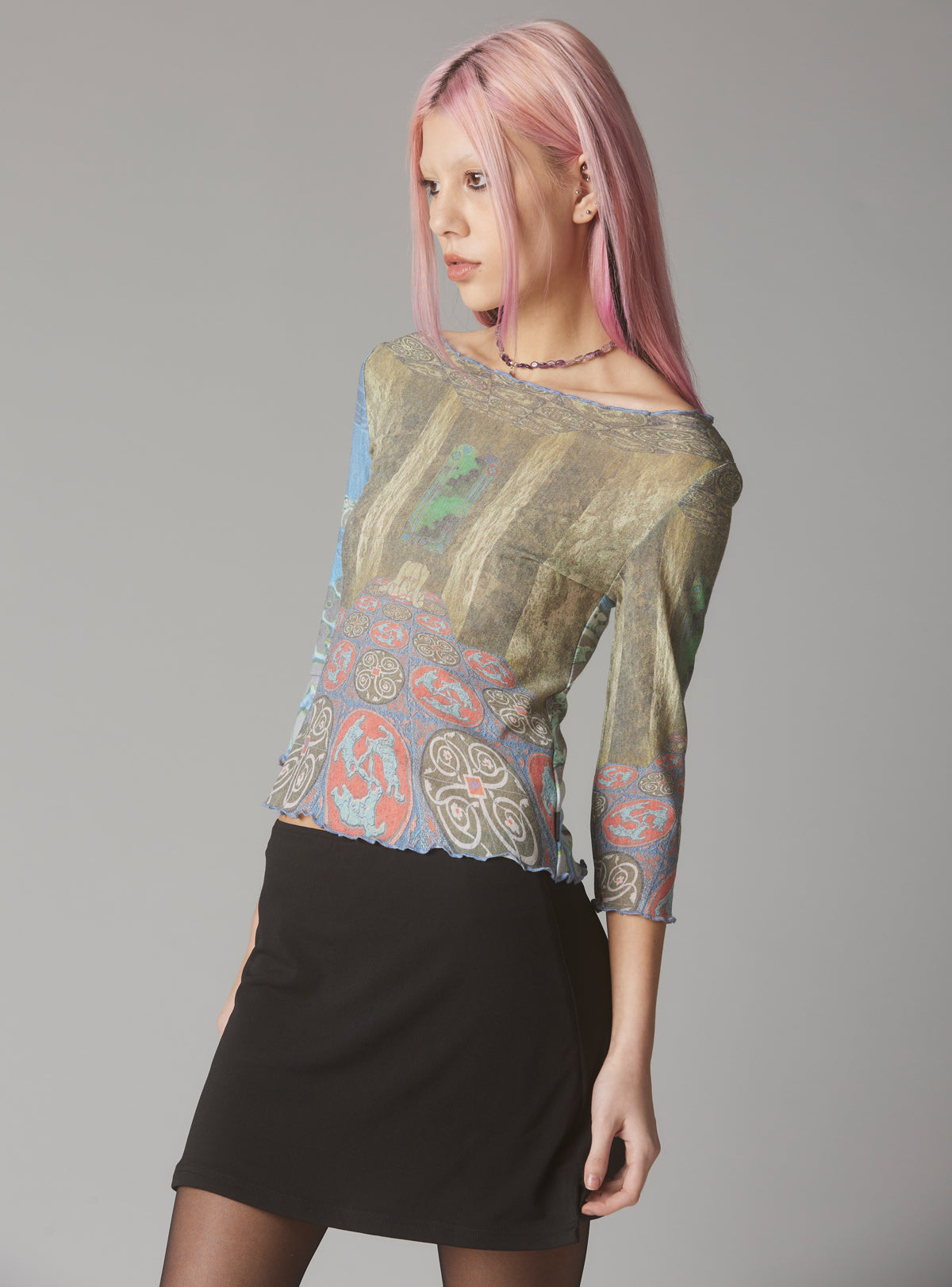 UNIF Exclusive | Mesh Printed Quarter Sleeve Top With Wide Neck
