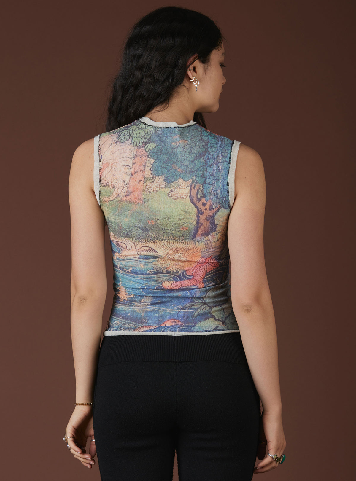 UNIF Popular | Lore Top