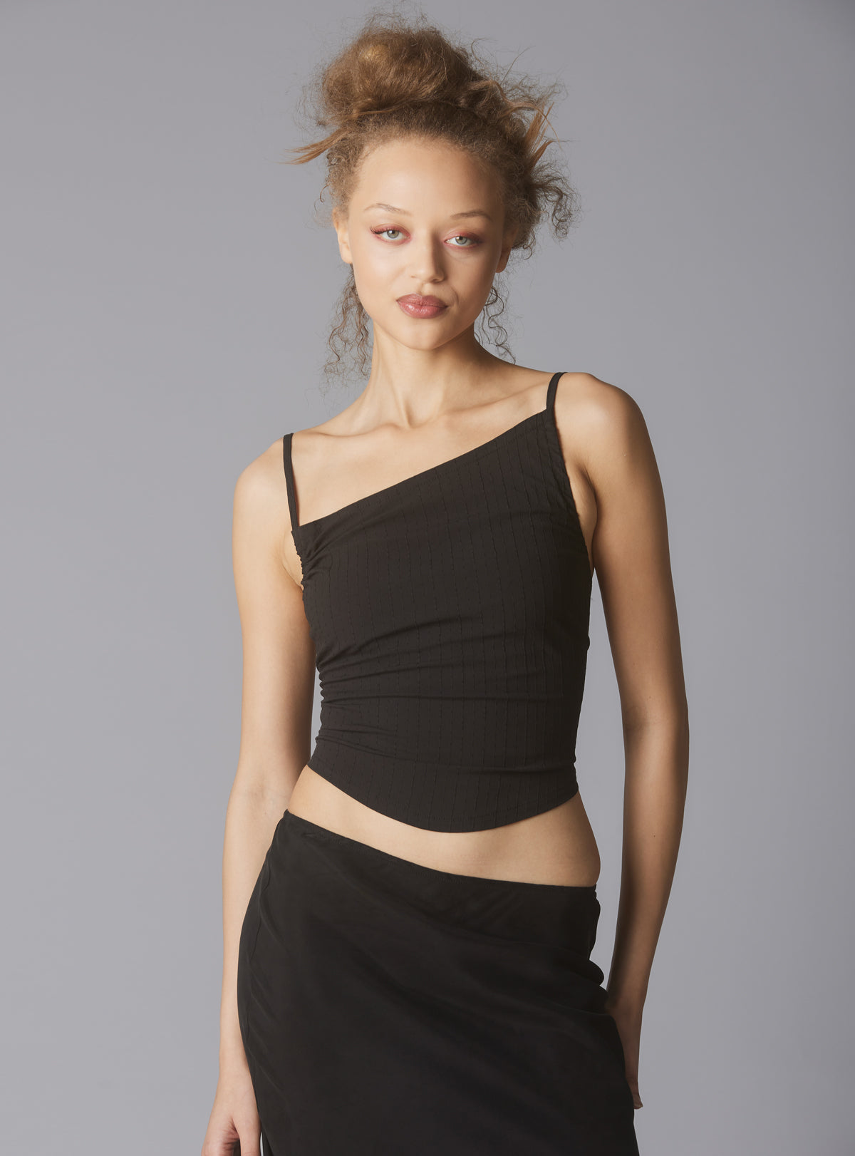UNIF Essential | Xenox Top