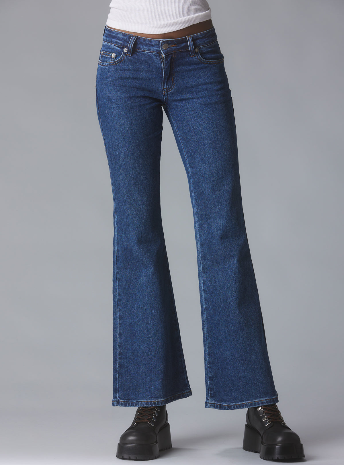 UNIF Exclusive | Sub Jeans