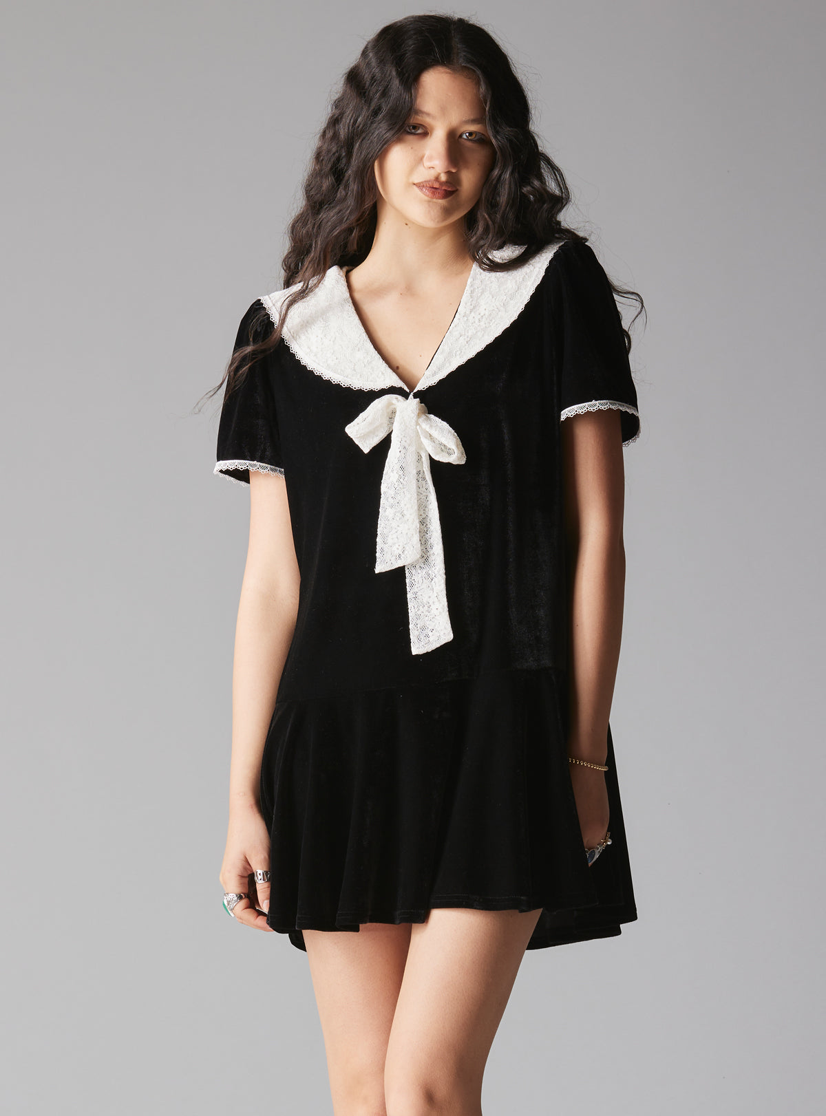 UNIF Premium | Helm Dress