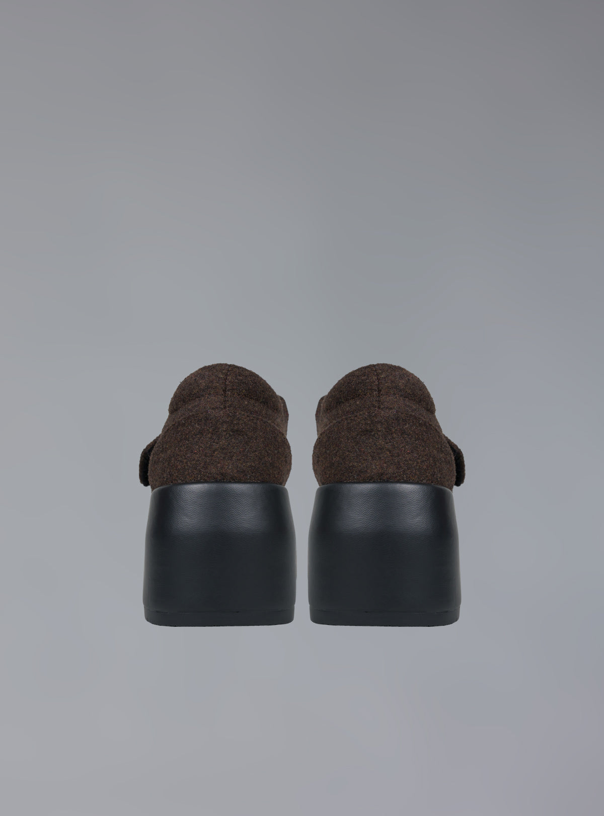 UNIF Signature | Felt Platform Sandal In Brown