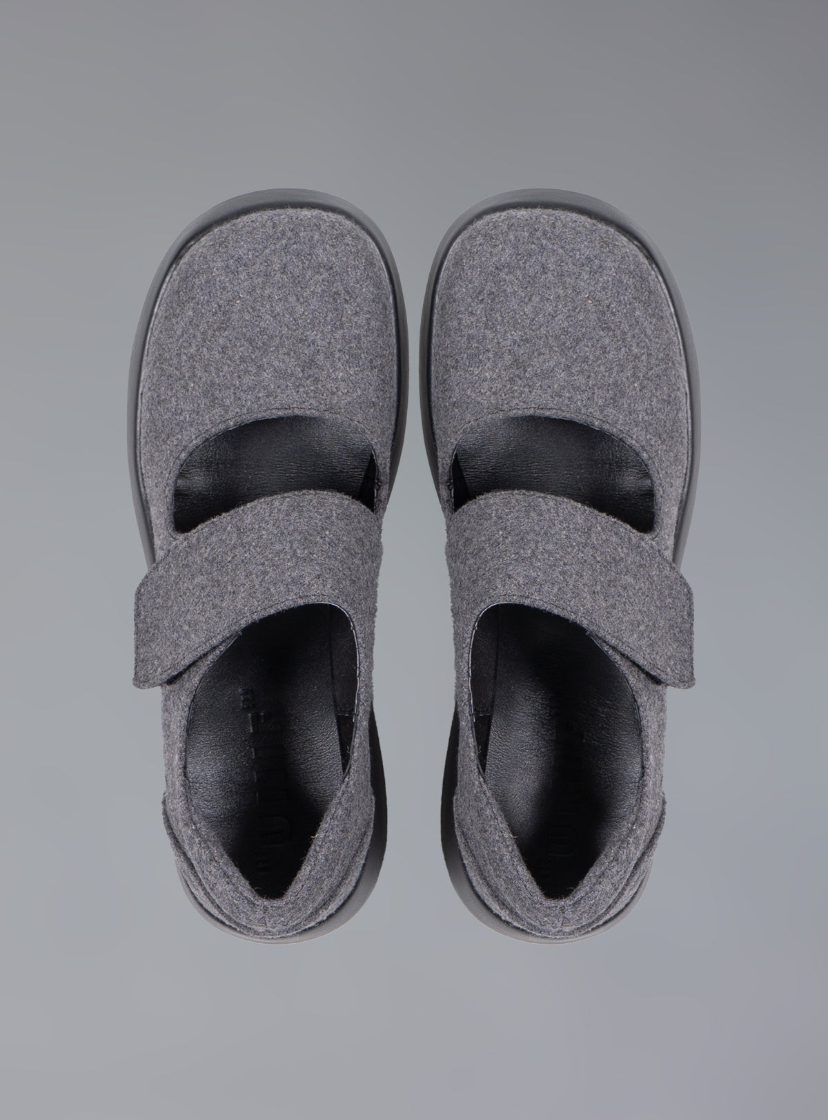 UNIF Recommended | Felt Platform Sandal In Grey