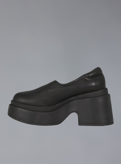 UNIF Featured | Platform Slip On Shoes in 90s Style