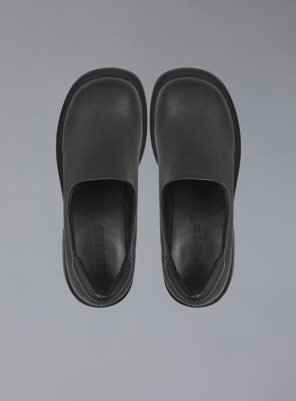 UNIF Featured | Platform Slip On Shoes in 90s Style
