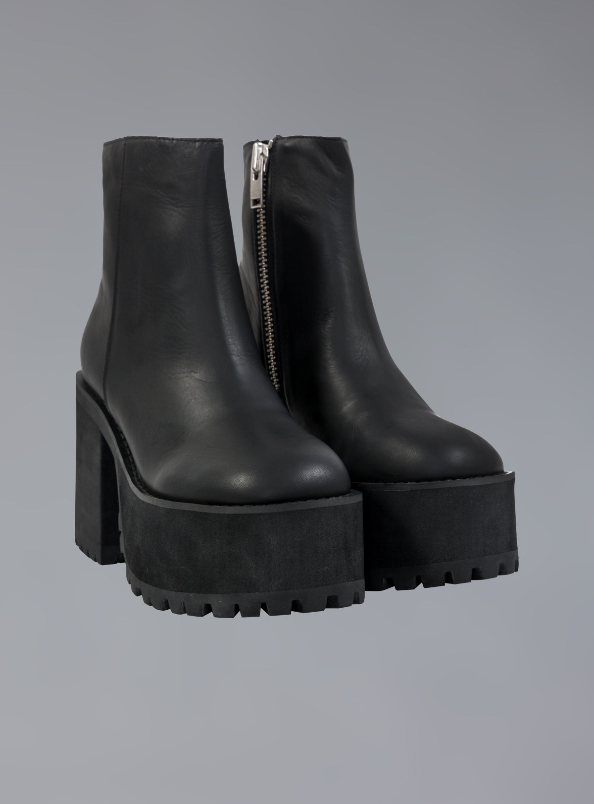 UNIF Signature | Platform Leather Ankle Boot With Heel
