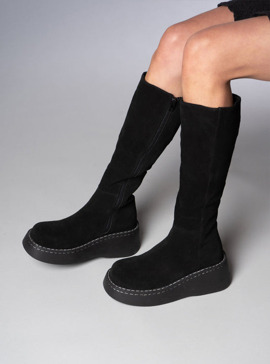 UNIF Latest | Bundt Boot -