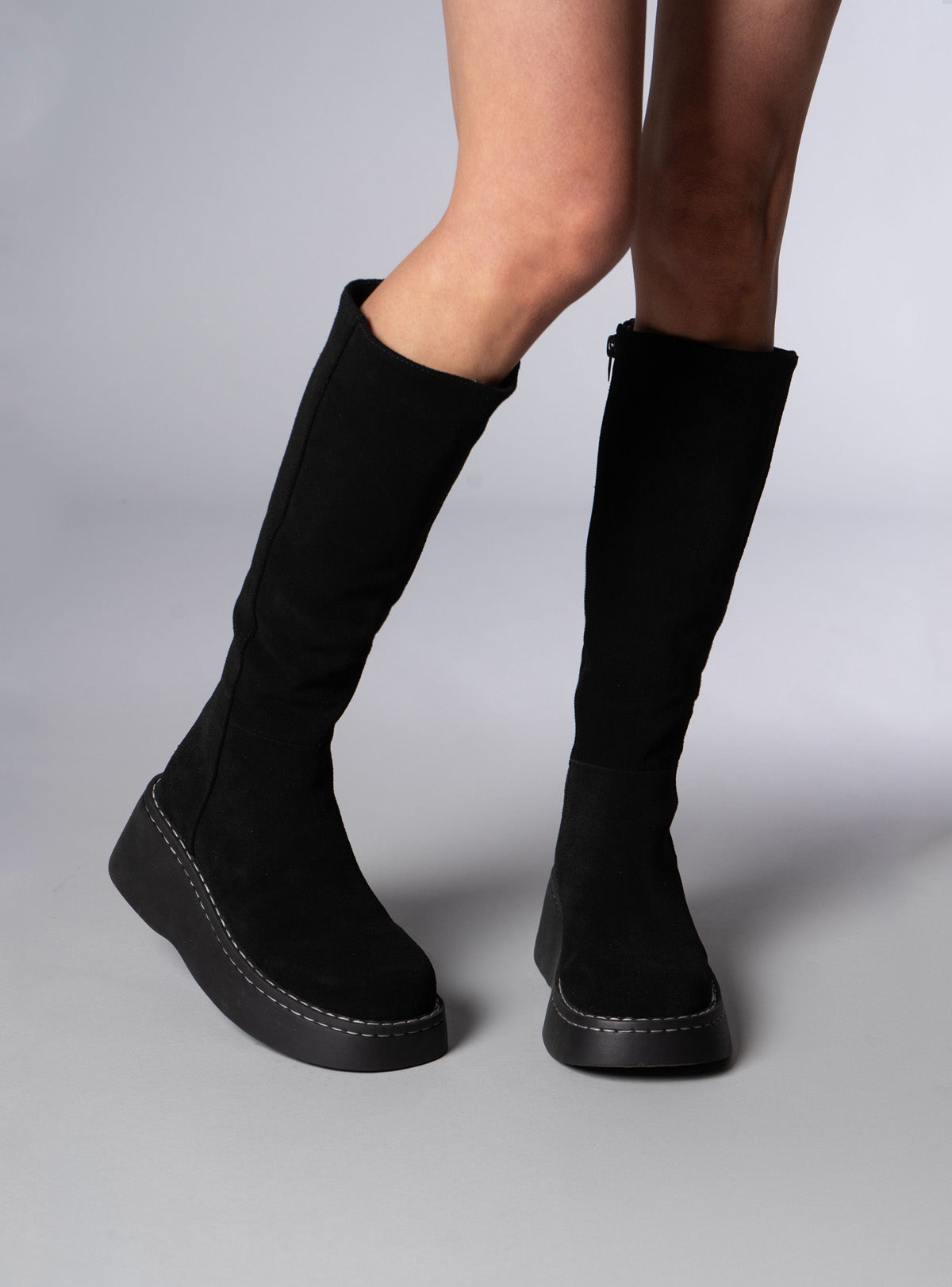 UNIF Latest | Bundt Boot -