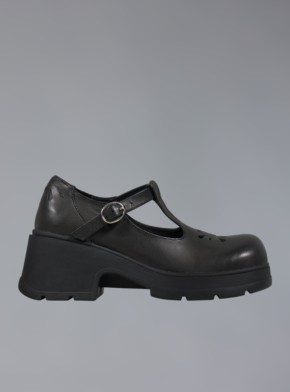 UNIF Customer Favorite | Comma Shoe