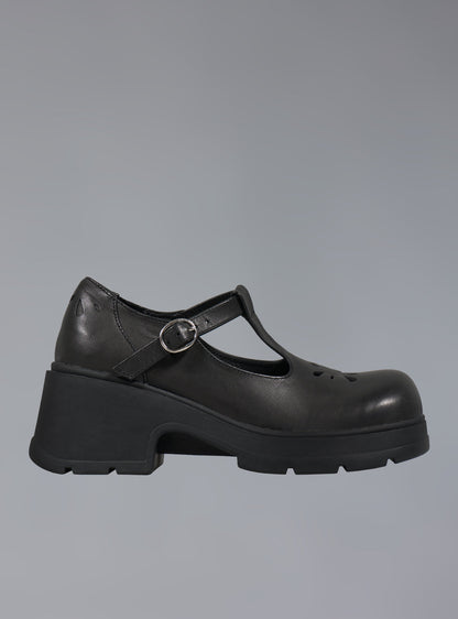 UNIF Customer Favorite | Comma Shoe