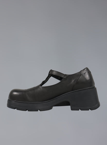 UNIF Customer Favorite | Comma Shoe