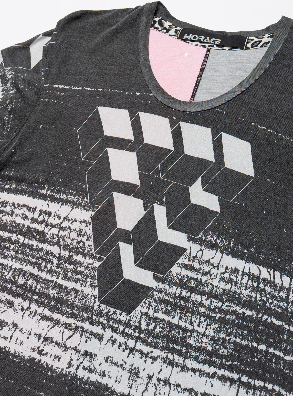 UNIF New | Vintage Horace 3D Cube Tee