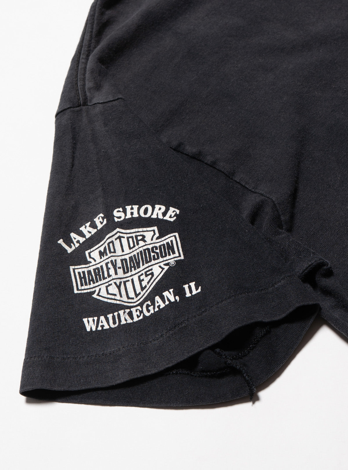 UNIF Everyday | Vintage Harley Davidson Lake Shore Waukegan IL Tee