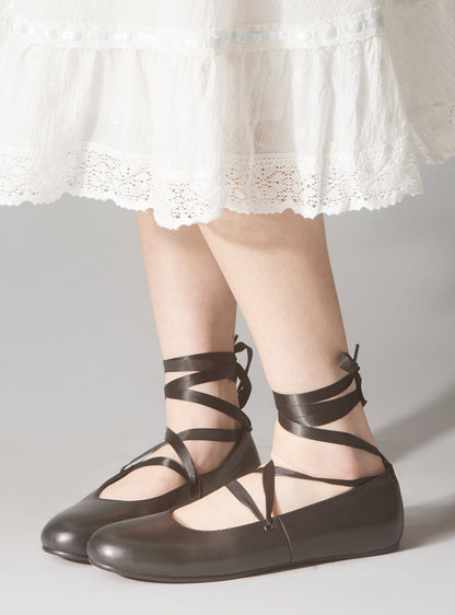 UNIF Everyday | Pavlova Flats