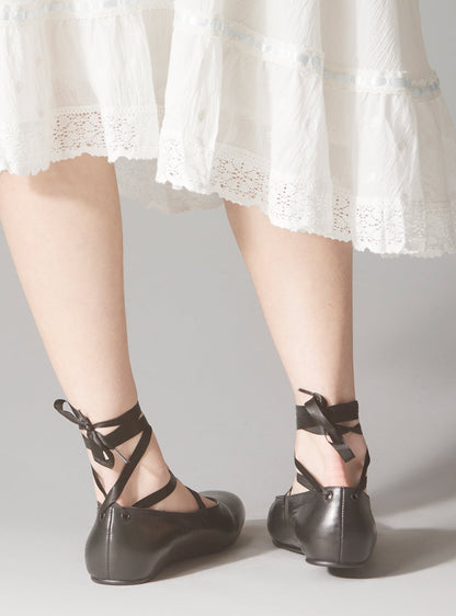 UNIF Everyday | Pavlova Flats